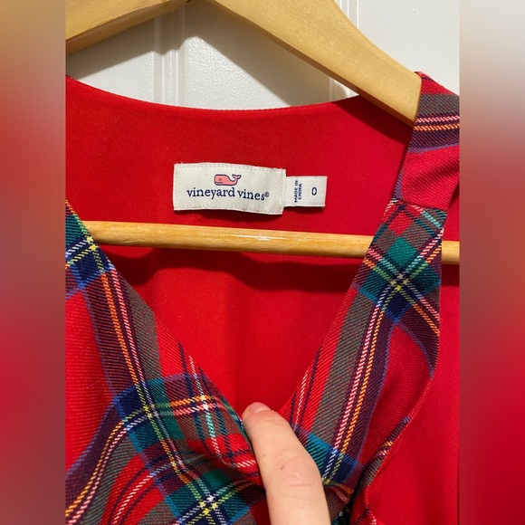 Cute Vineyard Vines dress - Picture 2 of 3